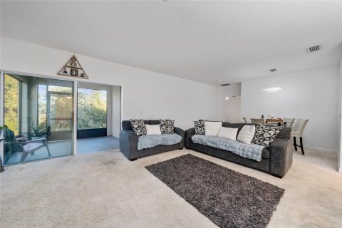 House in Groveland, Florida 4 bedrooms, 176.51 sq.m. № 2165959 - photo 5