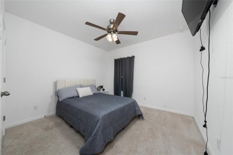House in Groveland, Florida 4 bedrooms, 176.51 sq.m. № 2165959 - photo 15