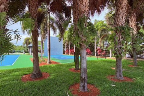Condo in Pompano Beach, Florida, 2 bedrooms № 2260143 - photo 26