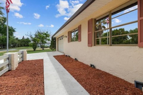Villa ou maison à vendre à Lake Wales, Floride: 2 chambres, 154.96 m2 № 2142381 - photo 11