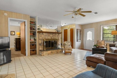 Villa ou maison à vendre à Lake Wales, Floride: 2 chambres, 154.96 m2 № 2142381 - photo 4