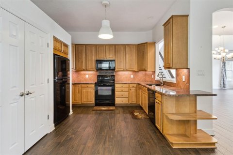 Купить виллу или дом в Орландо, Флорида 5 комнат, 243.4м2, № 2345147 - фото 17