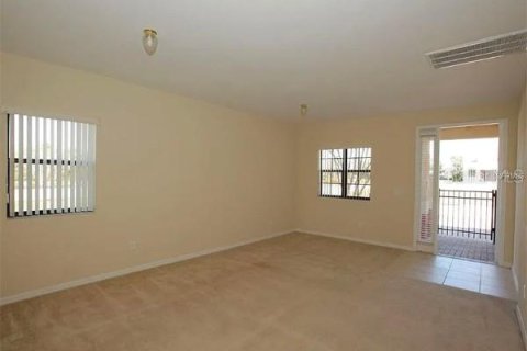 Adosado en alquiler en Kissimmee, Florida, 3 dormitorios, 158.03 m2 № 1670770 - foto 19