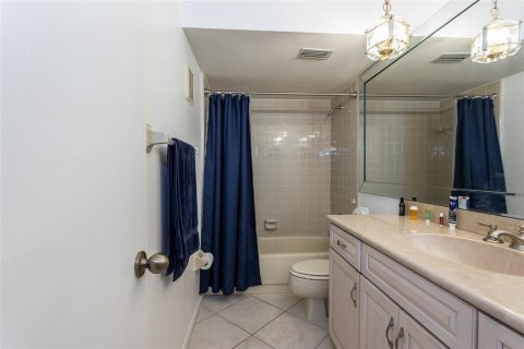 Condo in Ormond Beach, Florida, 3 bedrooms  № 1629808 - photo 20