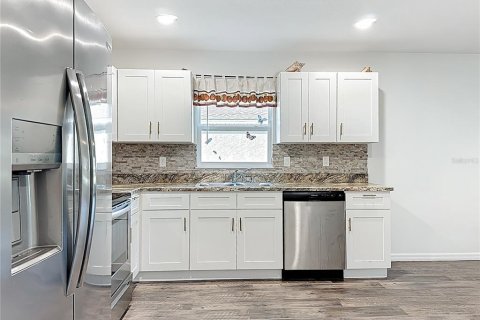Villa ou maison à vendre à Tavares, Floride: 3 chambres, 114.27 m2 № 1845077 - photo 14