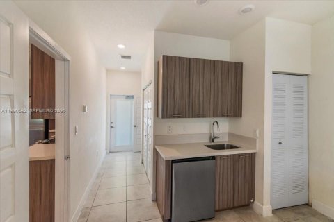 Copropriété à vendre à Doral, Floride: 2 chambres, 104.89 m2 № 1990415 - photo 17