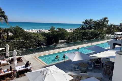 Condominio en alquiler en Miami Beach, Florida, 1 dormitorio, 70.61 m2 № 2075631 - foto 8