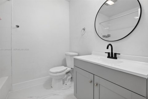 Apartamento en alquiler en Fort Lauderdale, Florida, 2 dormitorios, 92.9 m2 № 2001418 - foto 16