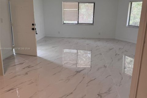 Apartment in Fort Lauderdale, Florida 2 bedrooms, 92.9 sq.m. № 2001418 - photo 10