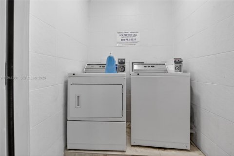 Apartamento en alquiler en Fort Lauderdale, Florida, 2 dormitorios, 92.9 m2 № 2001418 - foto 25