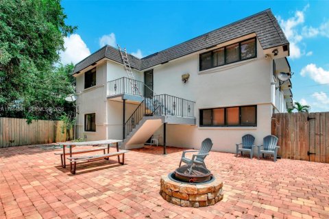 Apartment in Fort Lauderdale, Florida 2 bedrooms, 92.9 sq.m. № 2001418 - photo 2