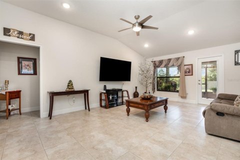 House in Parrish, Florida 3 bedrooms, 150.32 sq.m. № 1824546 - photo 10