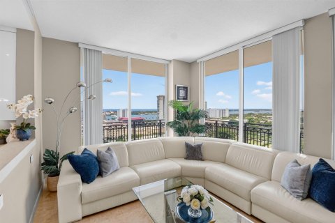 Copropriété à vendre à West Palm Beach, Floride: 2 chambres, 158.77 m2 № 2261971 - photo 12