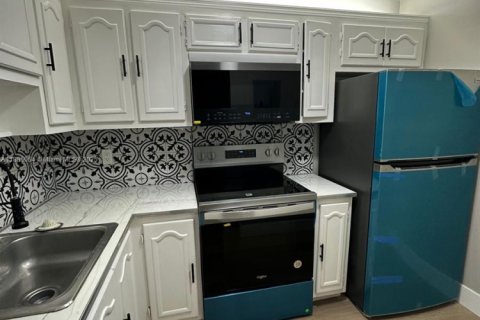 Copropriété à vendre à Miami, Floride: 2 chambres, 65.59 m2 № 1930528 - photo 7