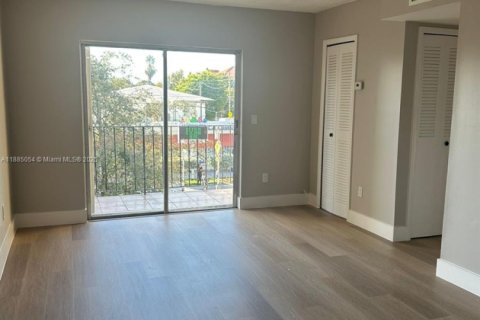 Copropriété à vendre à Miami, Floride: 2 chambres, 65.59 m2 № 1930528 - photo 5