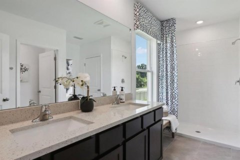 House in BERRY BAY in Wimauma, Florida 4 bedrooms, 214.14 sq.m. № 1547202 - photo 20