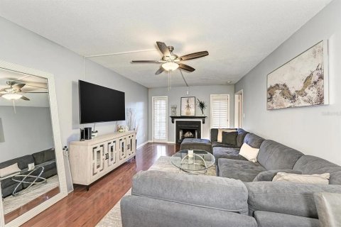 Condo in Tampa, Florida, 2 bedrooms  № 1870228 - photo 7