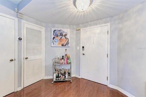 Condo in Tampa, Florida, 2 bedrooms  № 1870228 - photo 3