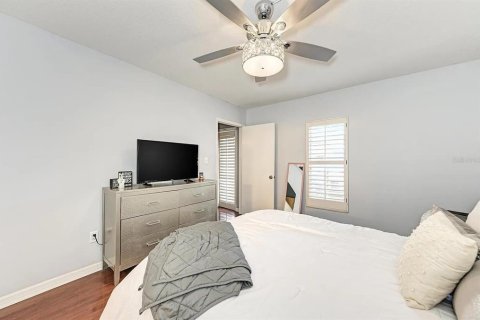 Condo in Tampa, Florida, 2 bedrooms  № 1870228 - photo 10