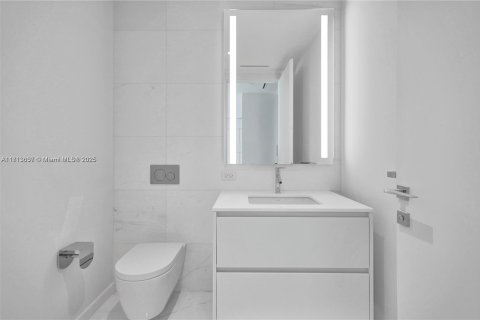 Condominio en venta en Miami, Florida, 2 dormitorios, 154.78 m2 № 1762575 - foto 12