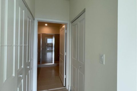Copropriété à vendre à Doral, Floride: 3 chambres, 104.42 m2 № 2060722 - photo 12