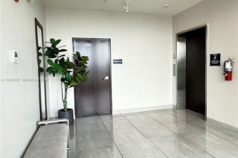 Copropriété à vendre à Doral, Floride: 3 chambres, 104.42 m2 № 2060722 - photo 27