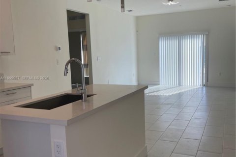 Copropriété à vendre à Doral, Floride: 3 chambres, 104.42 m2 № 2060722 - photo 10
