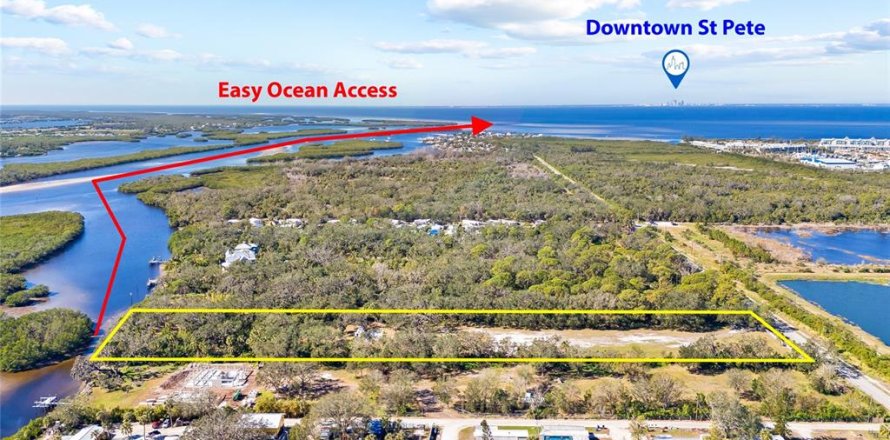Land in Ruskin, Florida № 1561229