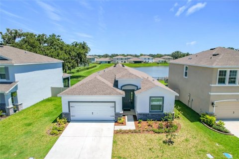 House in Plant City, Florida 4 bedrooms, 189.06 sq.m. № 1827019 - photo 1