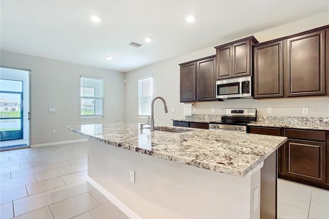 House in Plant City, Florida 4 bedrooms, 189.06 sq.m. № 1827019 - photo 7