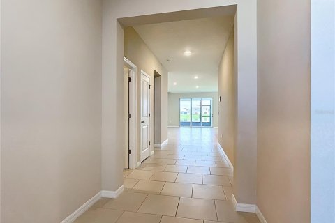 House in Plant City, Florida 4 bedrooms, 189.06 sq.m. № 1827019 - photo 6