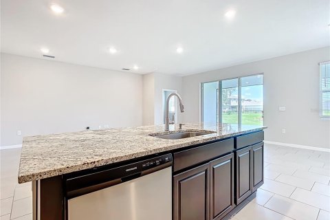 House in Plant City, Florida 4 bedrooms, 189.06 sq.m. № 1827019 - photo 9