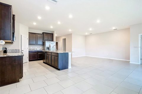 House in Plant City, Florida 4 bedrooms, 189.06 sq.m. № 1827019 - photo 15