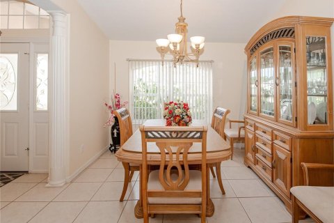 House in Palm Coast, Florida 3 bedrooms, 217.95 sq.m. № 1744594 - photo 7