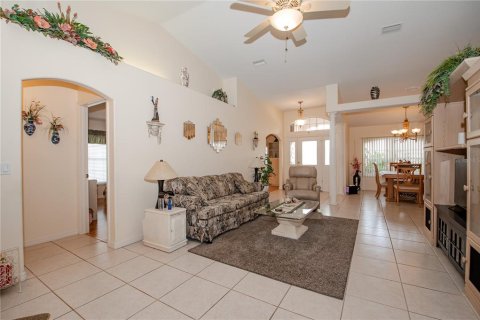 House in Palm Coast, Florida 3 bedrooms, 217.95 sq.m. № 1744594 - photo 21