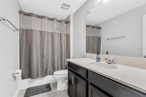 Adosado en venta en Winter Garden, Florida, 3 dormitorios, 159.51 m2 № 1757984 - foto 26