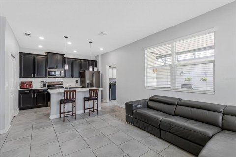 Adosado en venta en Winter Garden, Florida, 3 dormitorios, 159.51 m2 № 1757984 - foto 5