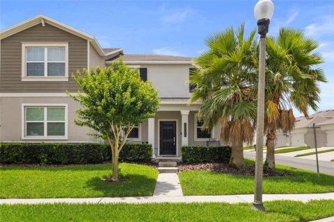 Adosado en venta en Winter Garden, Florida, 3 dormitorios, 159.51 m2 № 1757984 - foto 2