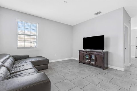Adosado en venta en Winter Garden, Florida, 3 dormitorios, 159.51 m2 № 1757984 - foto 9