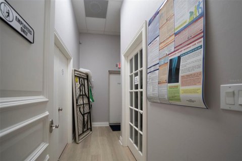 Снять в аренду коммерческую недвижимость в Бонита Спрингс, Флорида 1070.61м2, № 1624674 - фото 26