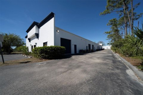 Propiedad comercial en alquiler en Bonita Springs, Florida, 1070.61 m2 № 1624674 - foto 29
