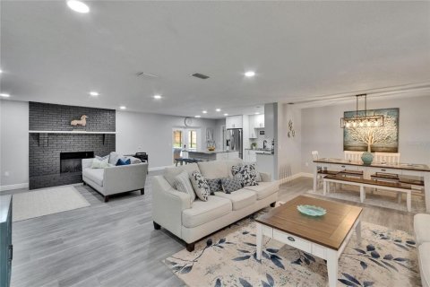 Casa en venta en Riverview, Florida, 3 dormitorios, 206.24 m2 № 1776823 - foto 6