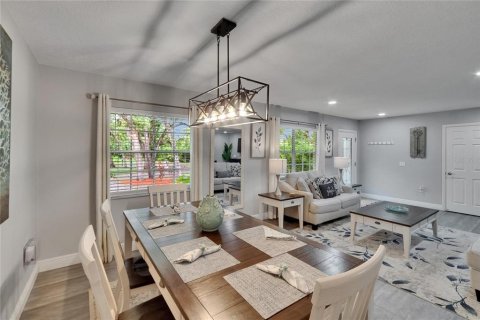 Casa en venta en Riverview, Florida, 3 dormitorios, 206.24 m2 № 1776823 - foto 8