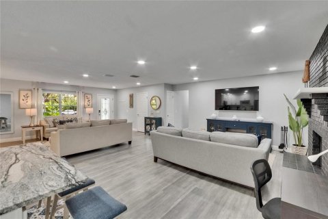 Casa en venta en Riverview, Florida, 3 dormitorios, 206.24 m2 № 1776823 - foto 11