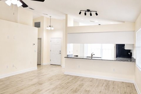 Casa en venta en Hudson, Florida, 3 dormitorios, 141.68 m2 № 2342217 - foto 3