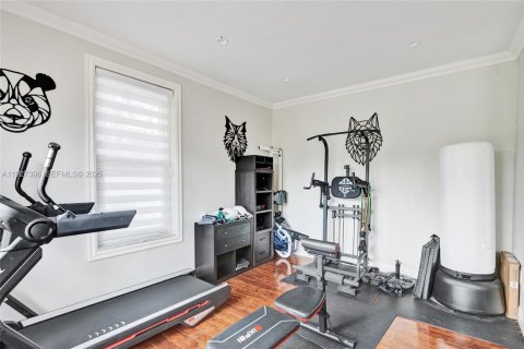 Casa en venta en Miami, Florida, 5 dormitorios, 295.15 m2 № 1986270 - foto 13