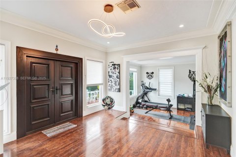 Casa en venta en Miami, Florida, 5 dormitorios, 295.15 m2 № 1986270 - foto 8