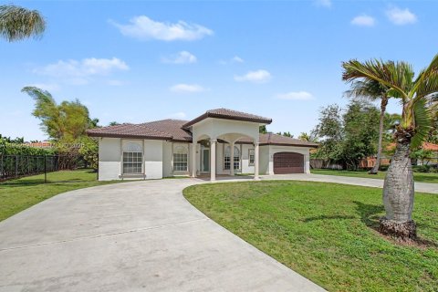 Casa en venta en Miami, Florida, 4 dormitorios, 260.59 m2 № 2057301 - foto 9