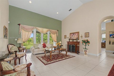 Casa en venta en Miami, Florida, 4 dormitorios, 260.59 m2 № 2057301 - foto 14
