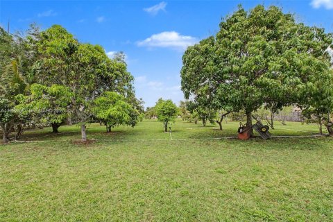 Casa en venta en Miami, Florida, 4 dormitorios, 260.59 m2 № 2057301 - foto 8